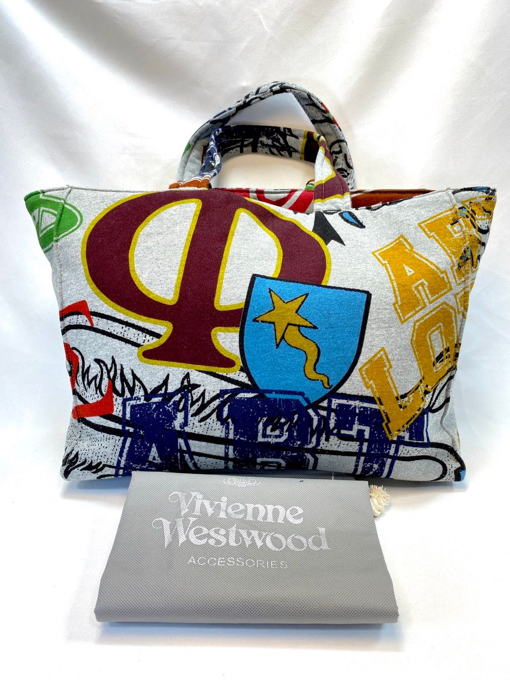Vivienne Westwood ヴィヴィアン FRAT HOUSE トートバッグ 9500 Vivienne Westwood ヴィヴィアン FRAT HOUSE トートバッグ 管理