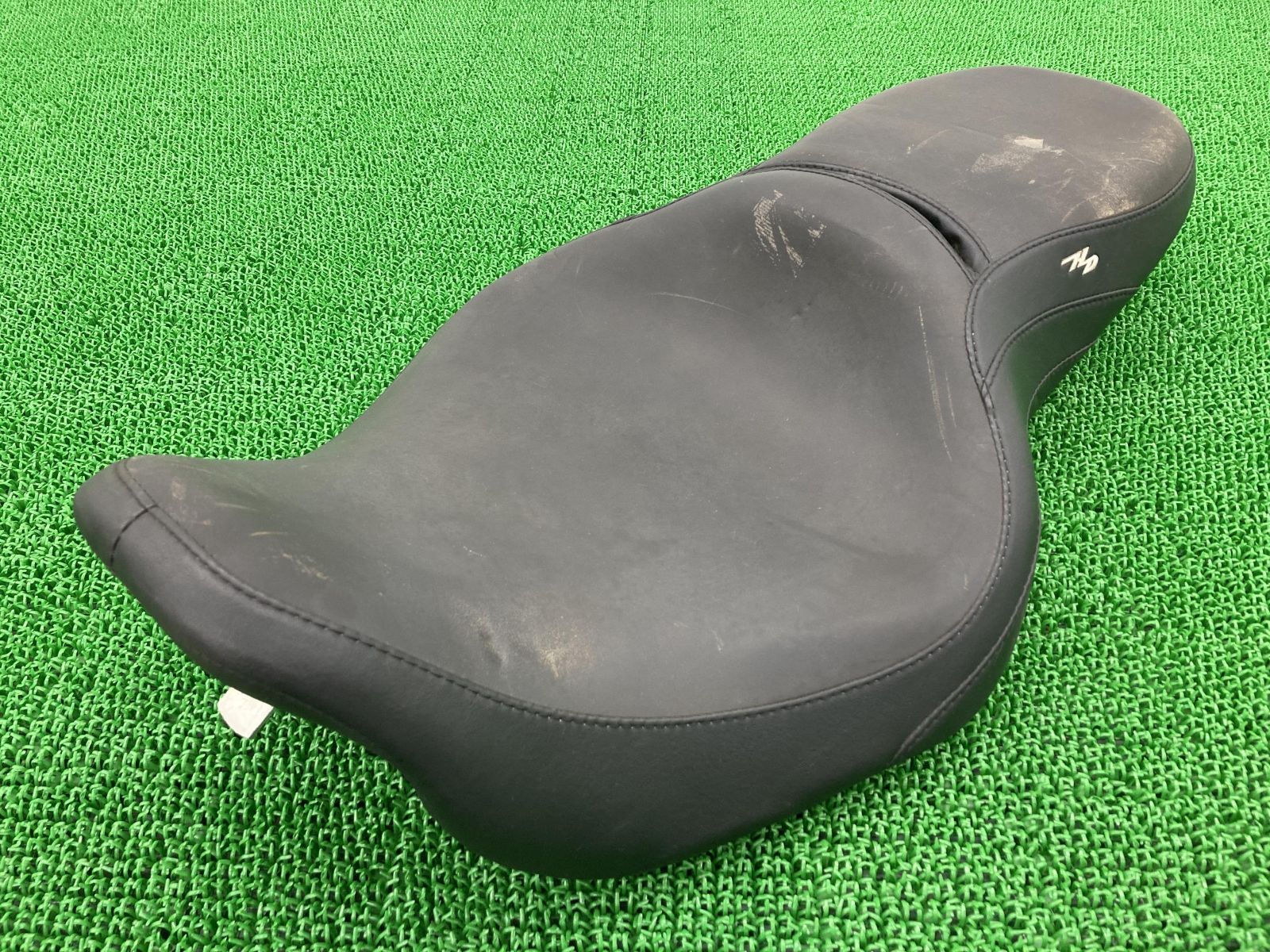 ツーリング シート ハーレー 純正 中古 バイク 部品 98-07年