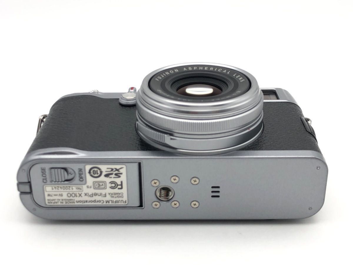 FinePix X100