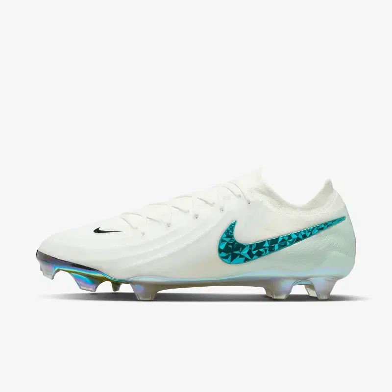 NIKE ナイキ サッカーシューズ ファントム GX II エリート LV8 FG 220 255