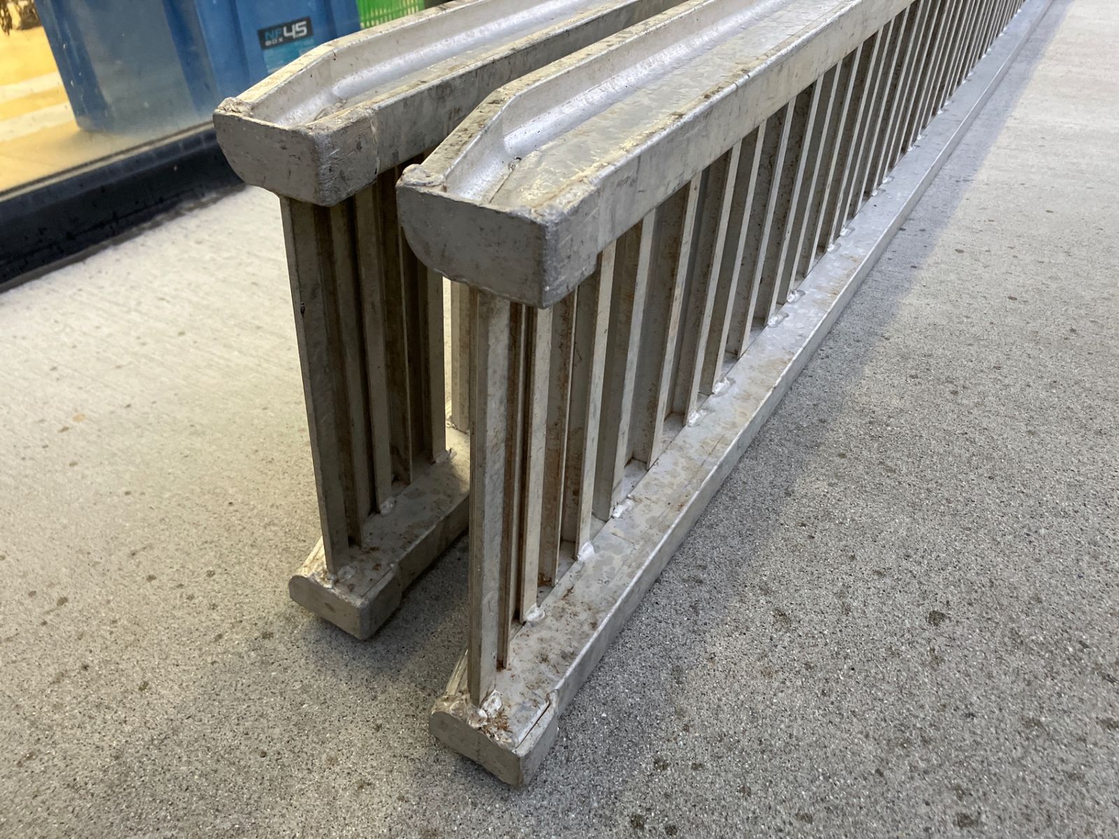 梯子 アクトツール富山店