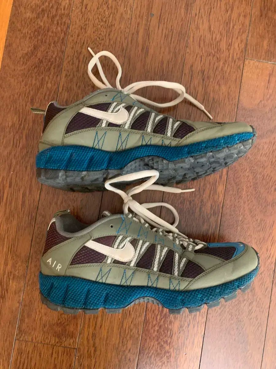 NIKE ナイキ