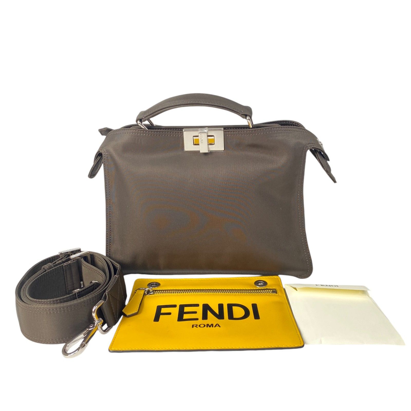 未使用 フェンディ FENDI レディース ピーカブー アイシーユー 