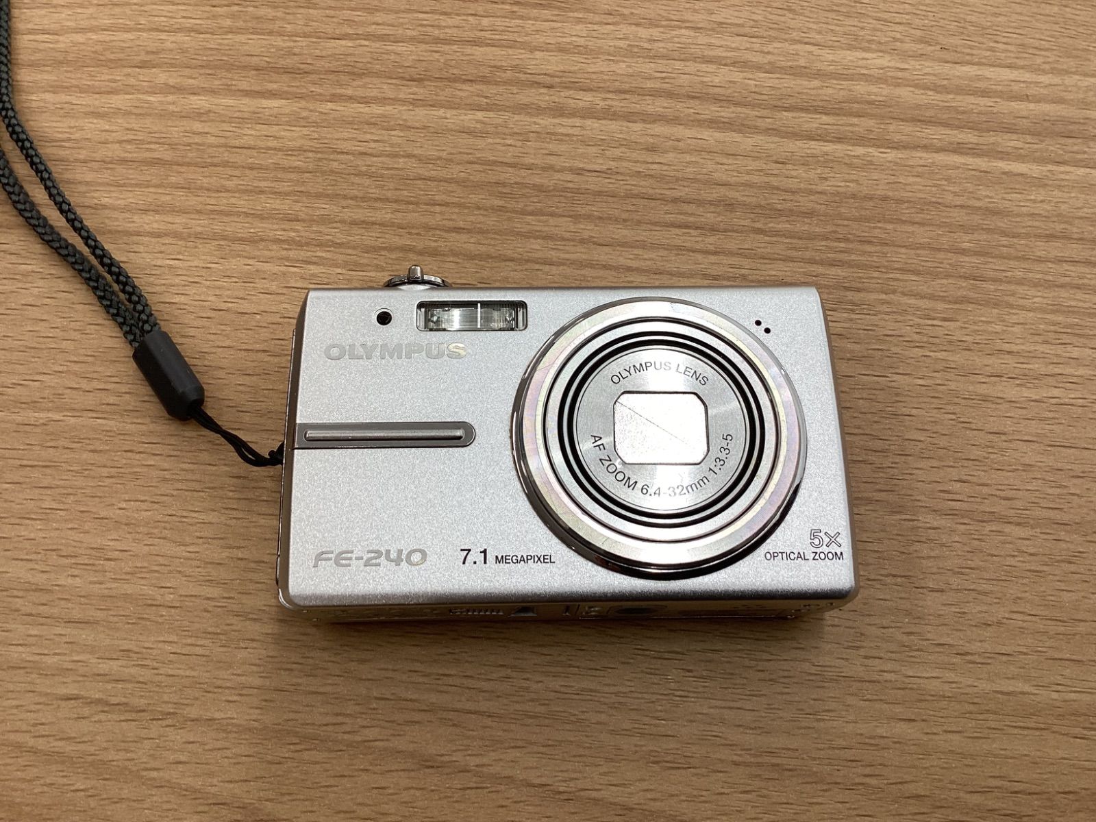 おすすめ美品 オリンパス コンパクトデジタルカメラ FE-240 動作確認済 コンパクトデジタルカメラ：CAMEDIA（キャメディア）FE-240