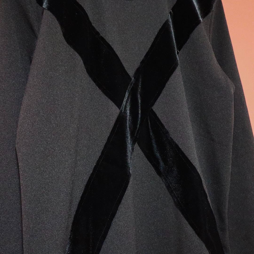【美品】COMME des GARCONS コムコム 20AW クロスベロアT 美品】COMME des GARCONS コムコム 20AW クロスベロアT - メルカリ