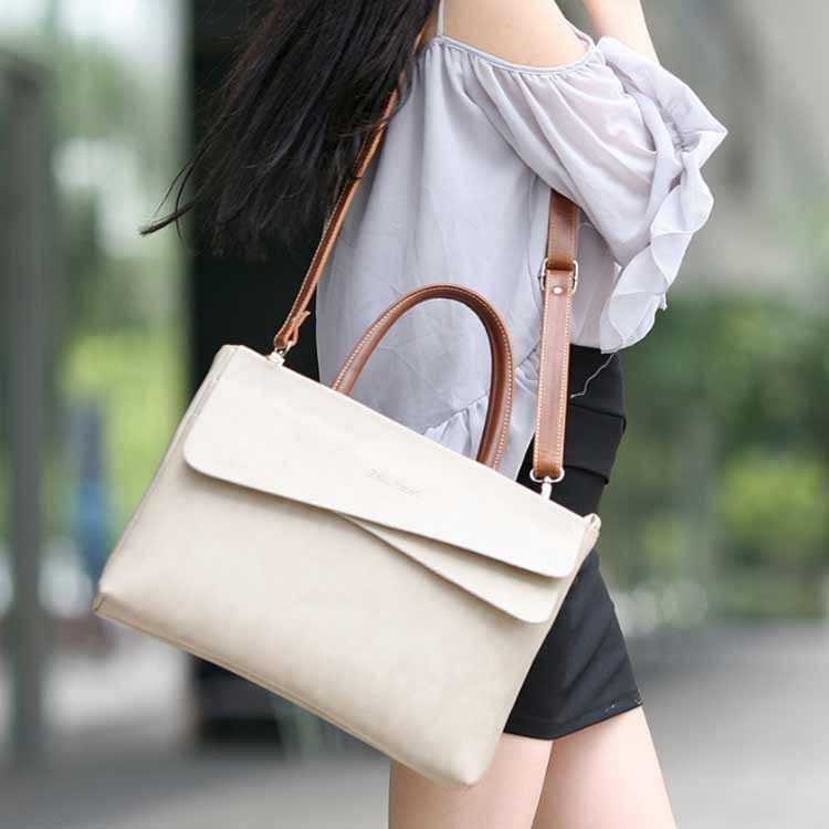 トートバッグ 女性