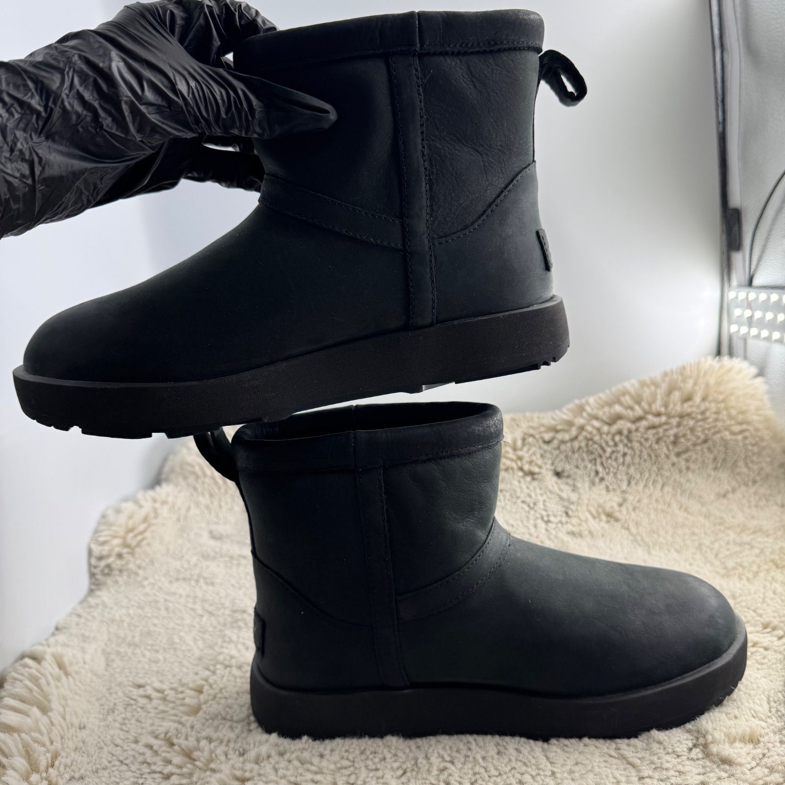 UGG アグ クラシック ミニ ウォータープルーフ 24cm ブーツ ブラック UGG ブーツ クラシック ミニ ウォータープルーフ 高品質 ブラック