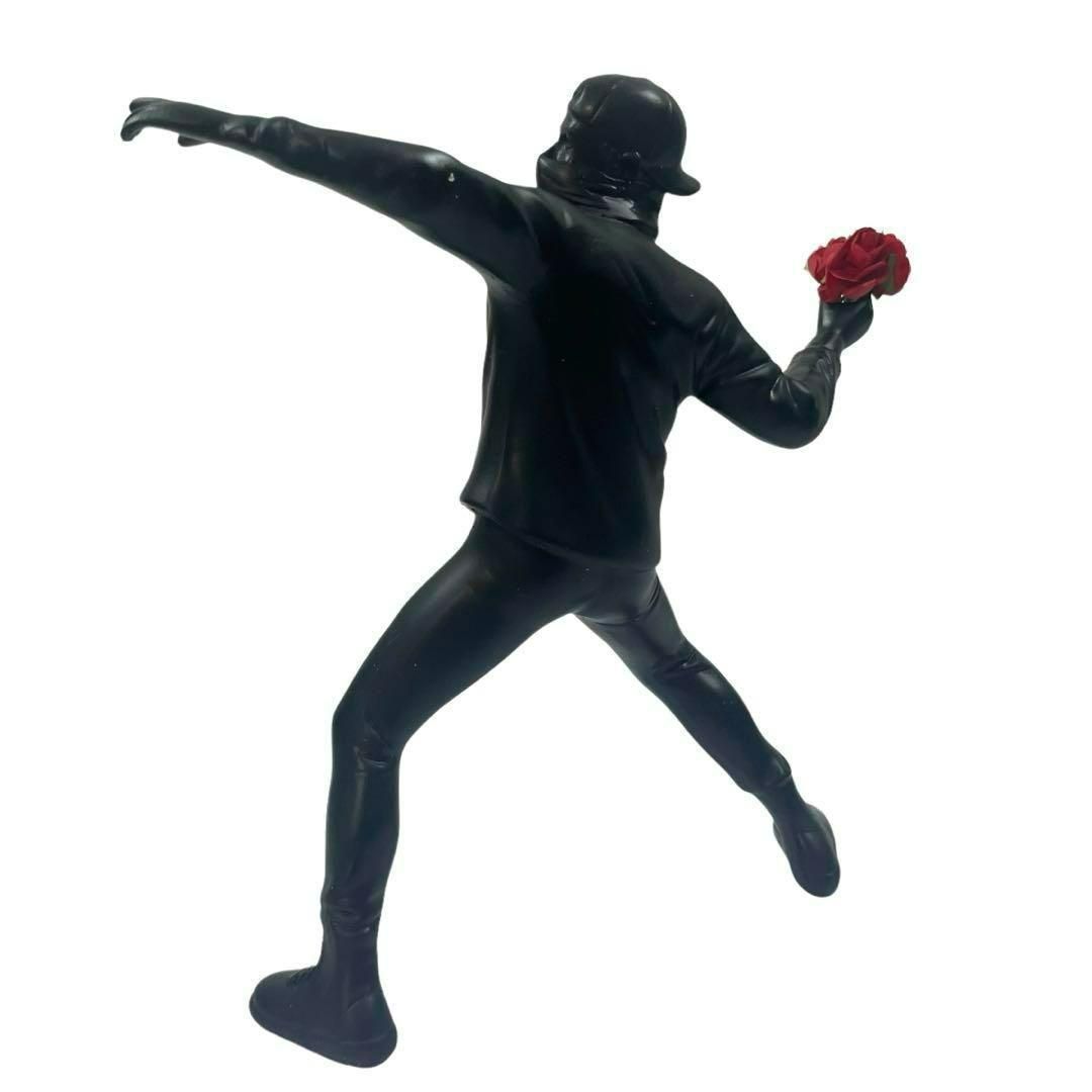 Banksy バンクシー 花を捨てる少年 フィギュア 像 ブラック
