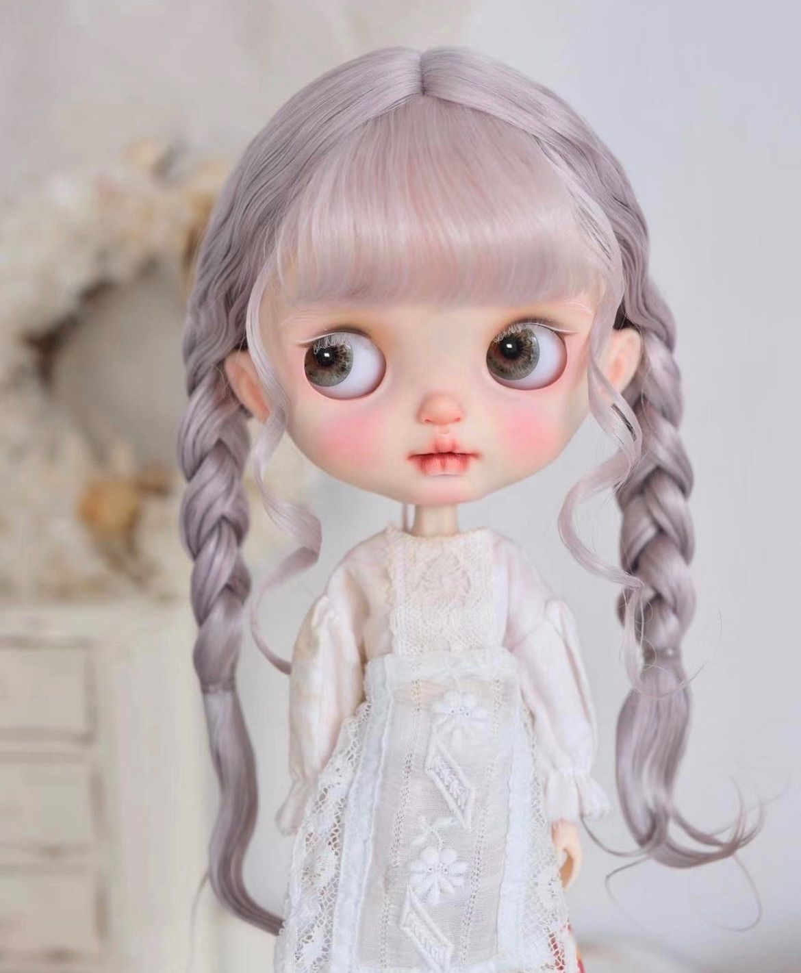 海外作家【幻の作家デザイン】サラ•ストーン作　28㎝　ドイツ希少ベア　￼ ブライス ウィッグ モヘアウィッグ 海外作家 三つ編み アッシュ