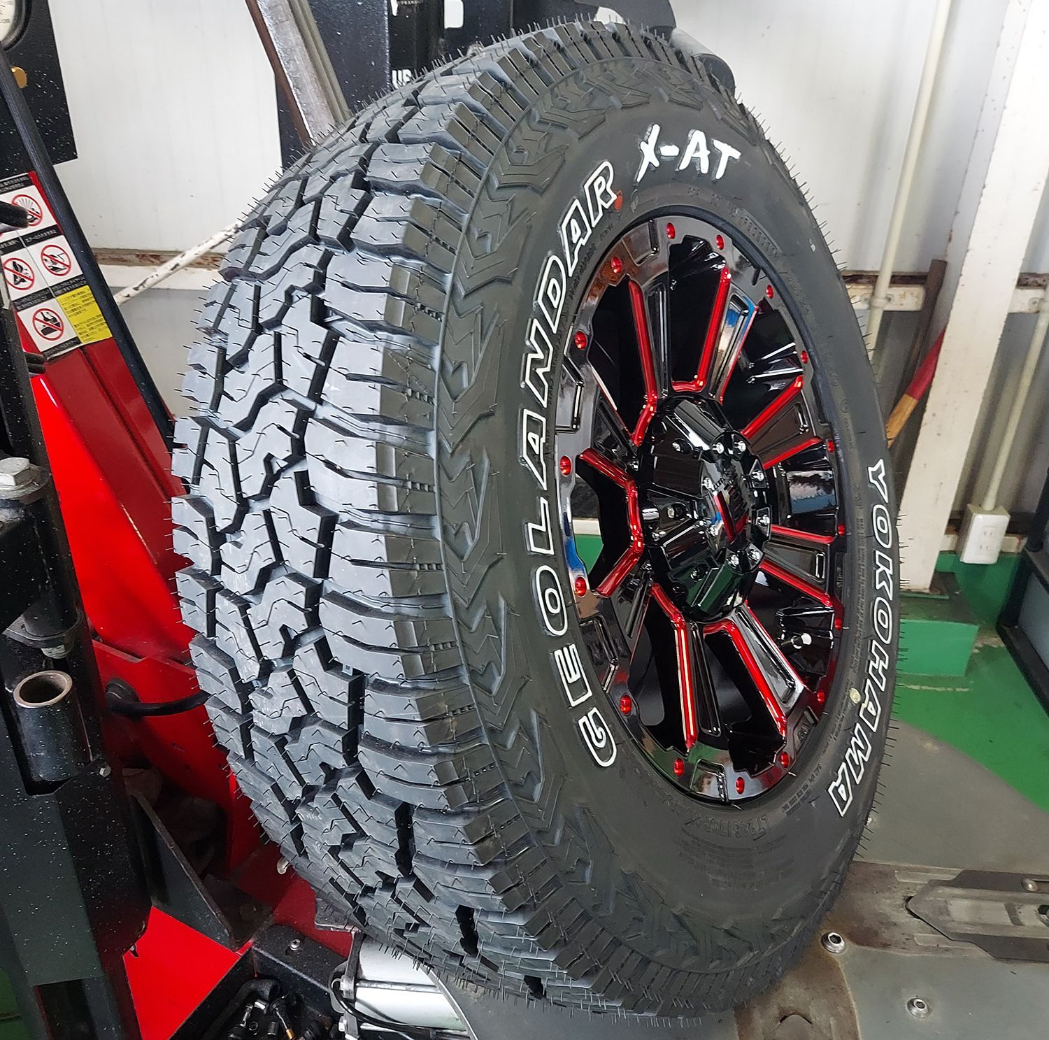 車検対応 デモカー装着品 美品 タイヤホイール セット 16インチ ヨコハマ ジオランダー AT 215/65R16 ホワイトレター - メルカリ