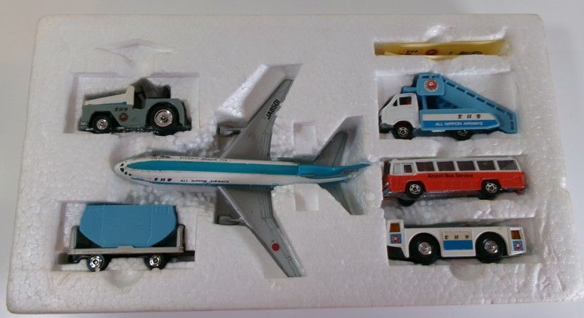 トミカ空港セット トミカのまち トミー 昭和 オブジェ 置物 20251025 oante 205 1025