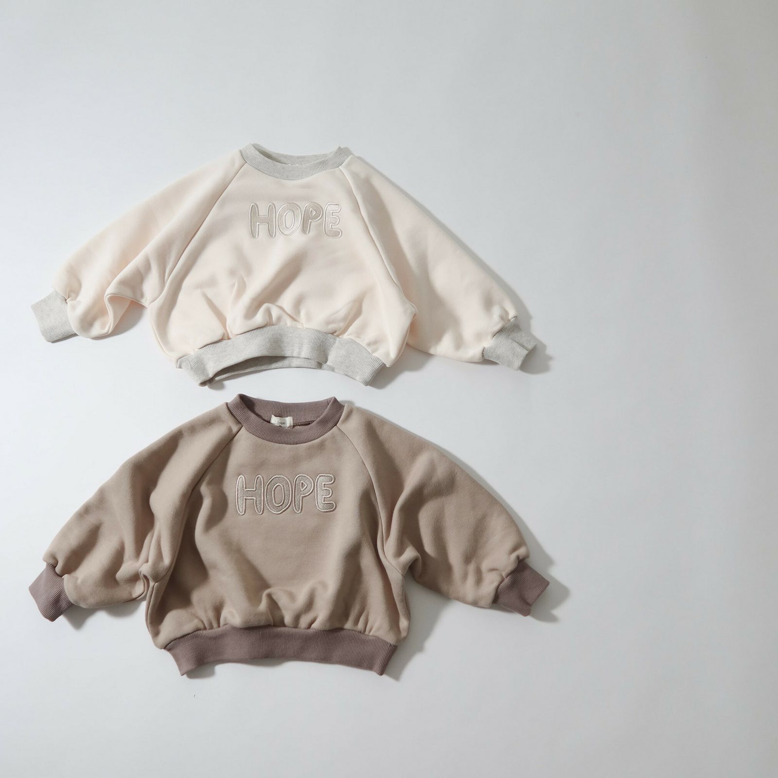 こども) u003cアイボリーu003e HOPEロゴスウェット Bisque びすく 韓国子供服 ビスク キッズ服 ベビー服 キッズ ベビー 子供 赤ちゃん 男の子 女の子 ユニセックス ナチュラル シンプル おしゃれ か
