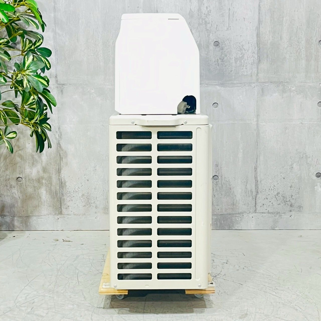 【✨大阪兵庫送料無料✨】 エアコン FUJITSU 2022年製2.2kw6畳用 ♦️FUJITSU a3964 エアコン 14畳用 2022年製 35♦️ - メルカリ