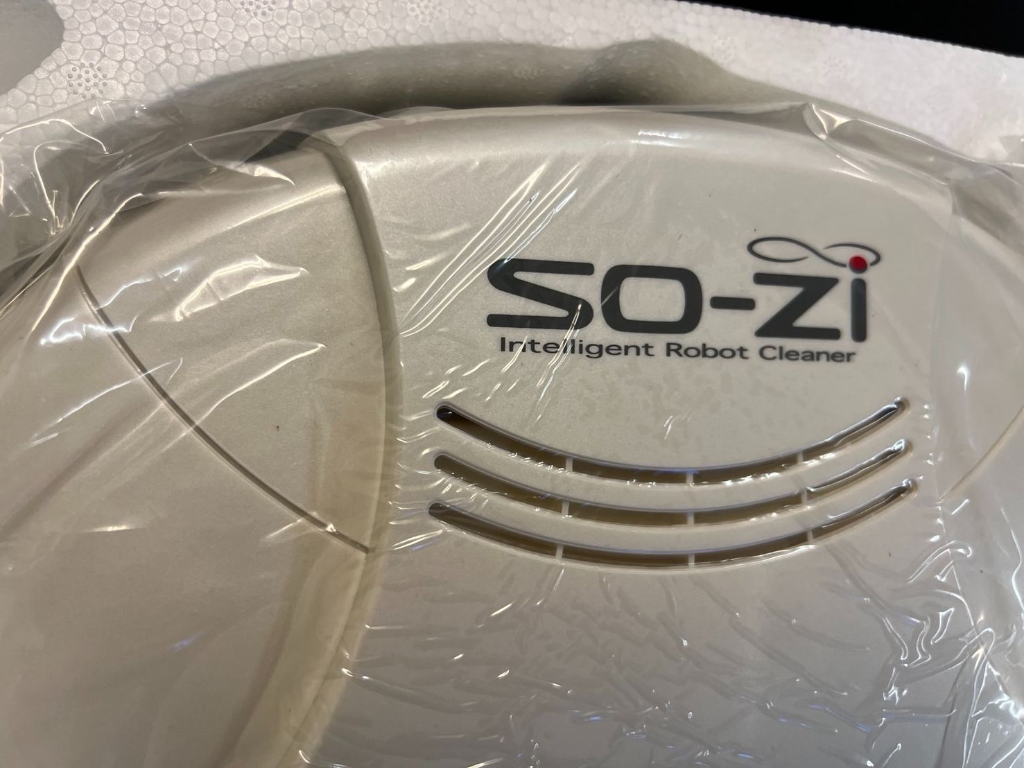 おそらく未使用保管品】CCP ロボット掃除機 SO-Zi (ソージー) CZ-901R
