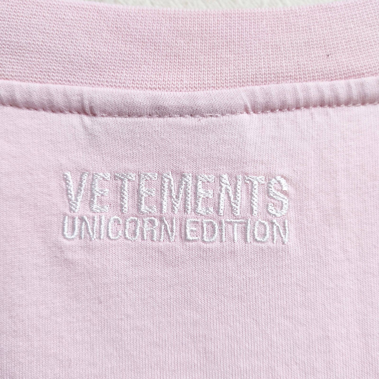 VTMNTS ヴェトモン Tシャツ バーコードプリント ピンク　Lサイズ ヴェトモン VETEMENTS オーバーサイズショートスリーブ（PINK