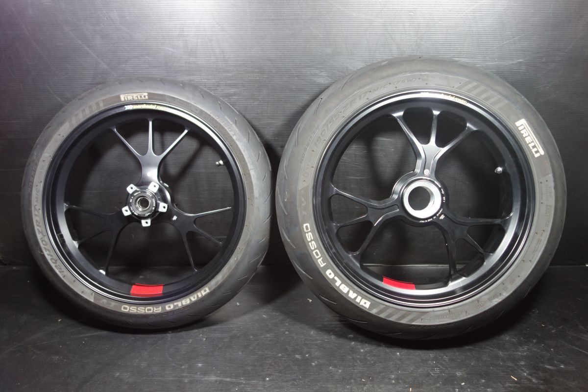 マルケジーニ ホイール フロント リア 前後 セット ムルティストラーダパイクスピークV4 ドゥカティ 純正 DUCATI R20250728