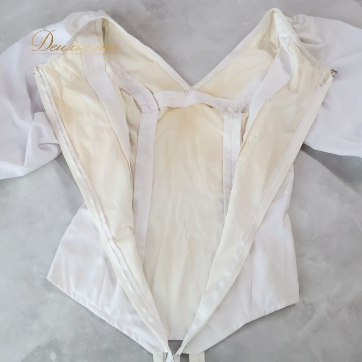 【美品】ソニアジョーンズ　フラメンコ衣装　スペインデザイナー白ブラウス 美品ソニアジョーンズ フラメンコ衣装 スペインデザイナー白ブラウス