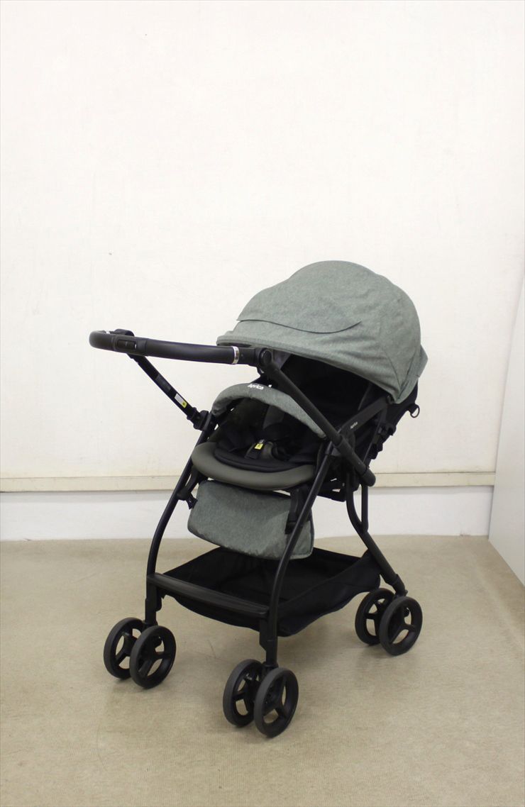 ルンルン コンパクト Be LIMITEDアニマルカーキ GN 2129482 アップリカ製ベビーカー 生後1ヶ月～ クリーニング済み D4615314