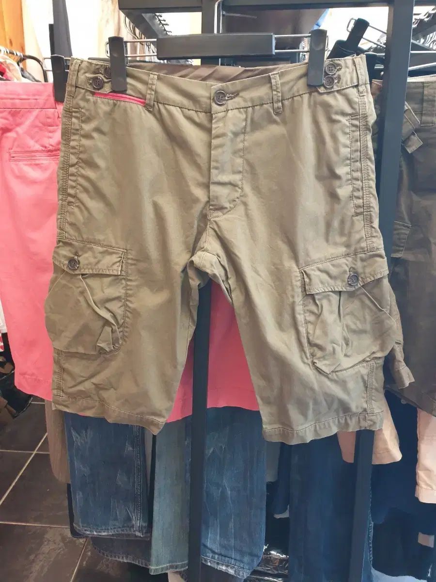 DSQUARED2 DSQUARED(ディースクエアード) カーゴ ハーフパンツ