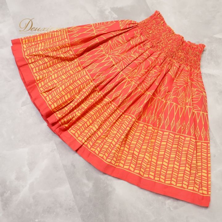 ハワイのアーティスト『ボゾさん』手作りパウ 踊りながらまさか今