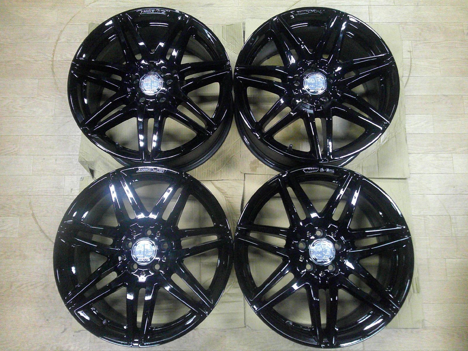 メルセデスベンツ Vクラス W447 v220d タイヤ&ホイール4本セット