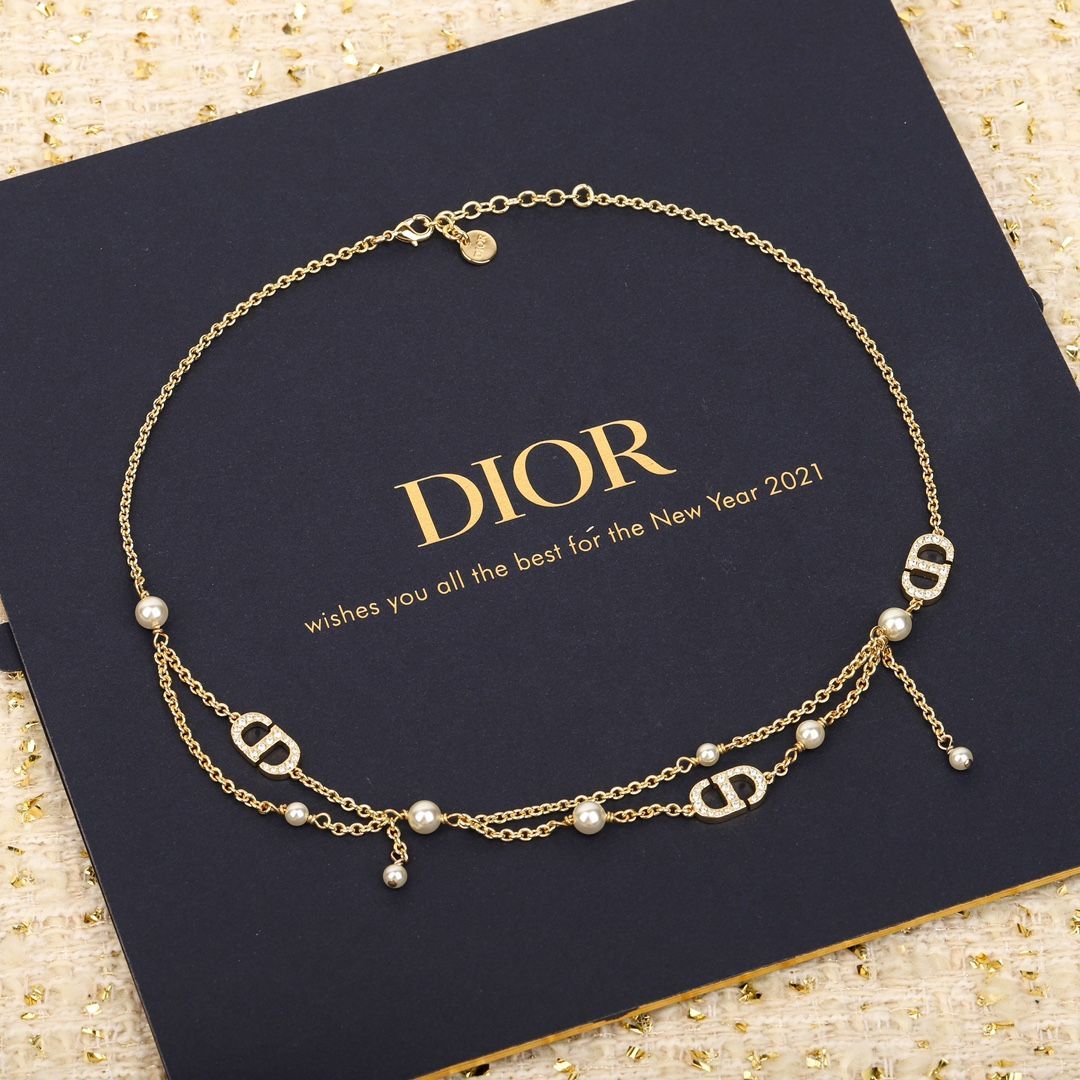 【DIOR】ディオール ホワイトパール＆フリンジ ネックレス - 多層チェーンデザインのエレガンス