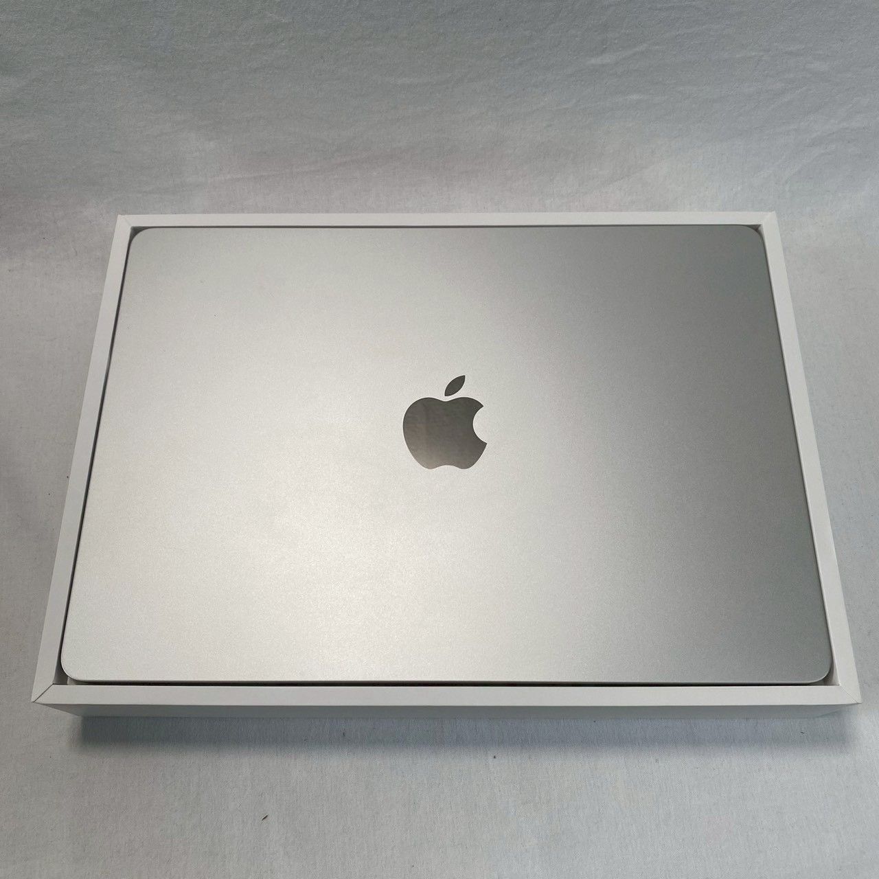 MacBook Air M2 2025 A2681 13.6型 8GB 256GB バッテリー94 No.4121 VETTDRUCK_DE