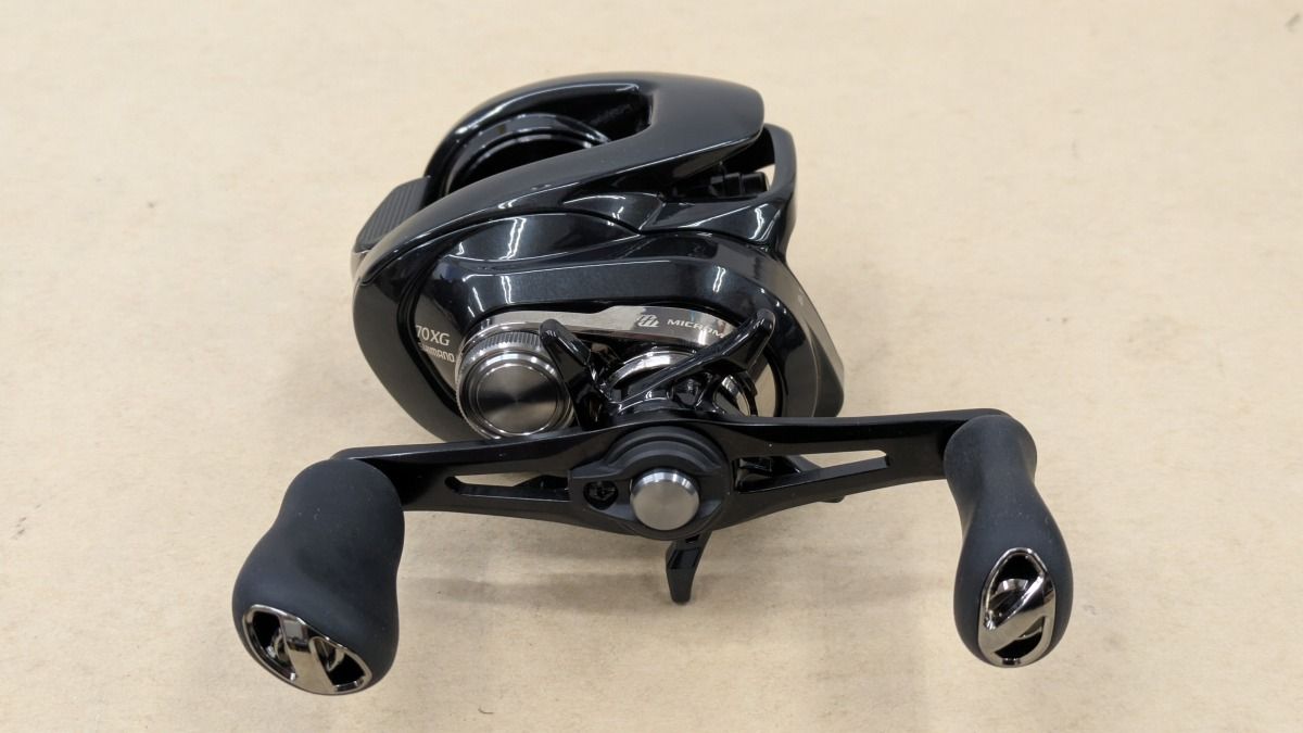 ※最終値下げ※【美品】SHIMANO シマノ 24 メタニウム DC 70XG SHIMANO シマノ 24メタニウム DC 70XG 右ハンドル【WS588-003