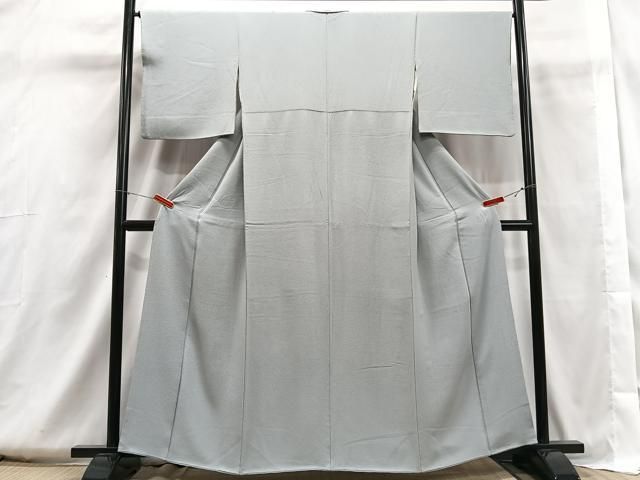 ほぼ美品　花井幸子　振袖　色無地　飾り紋入り　シンプルな縮緬　正絹　濃浅葱色 ほぼ美品 花井幸子 振袖 色無地 飾り紋入り シンプルな縮緬 正絹 濃