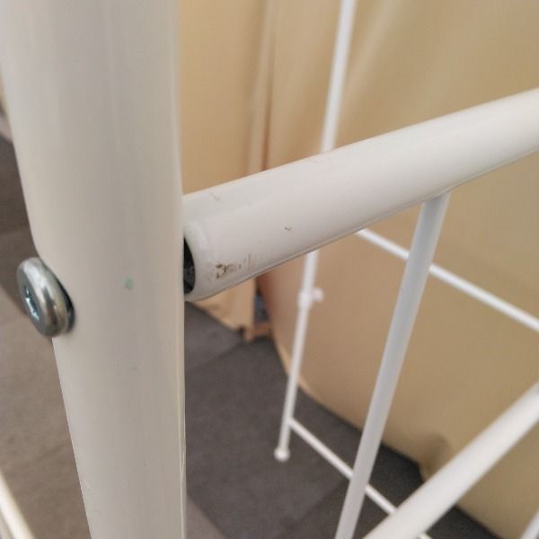 ホワイト 段差対応＆たっぷり奥行ランドリーラック