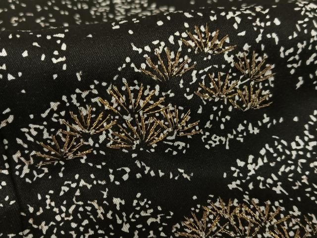 平和屋着物○訪問着 刺繍 草花屏風 たたき染め 黒地 金銀彩 正絹 逸品