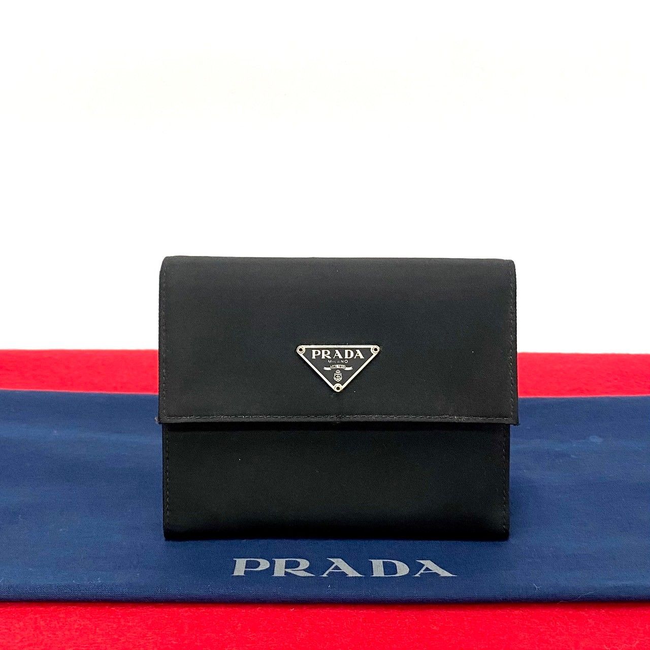 ほぼ未使用 希少品 PRADA プラダ 三角ロゴ 金具 ナイロン