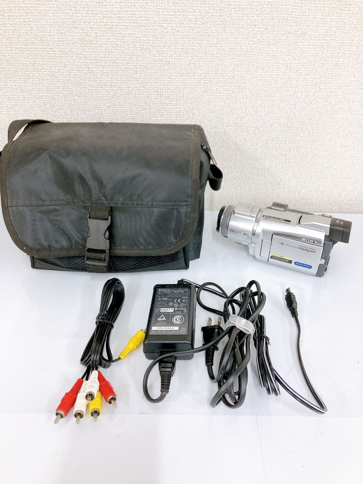 SONY DCR-TRV70 ハンディカム Amazon | SONY ソニー DCR-TRV70 デジタルビデオカメラ