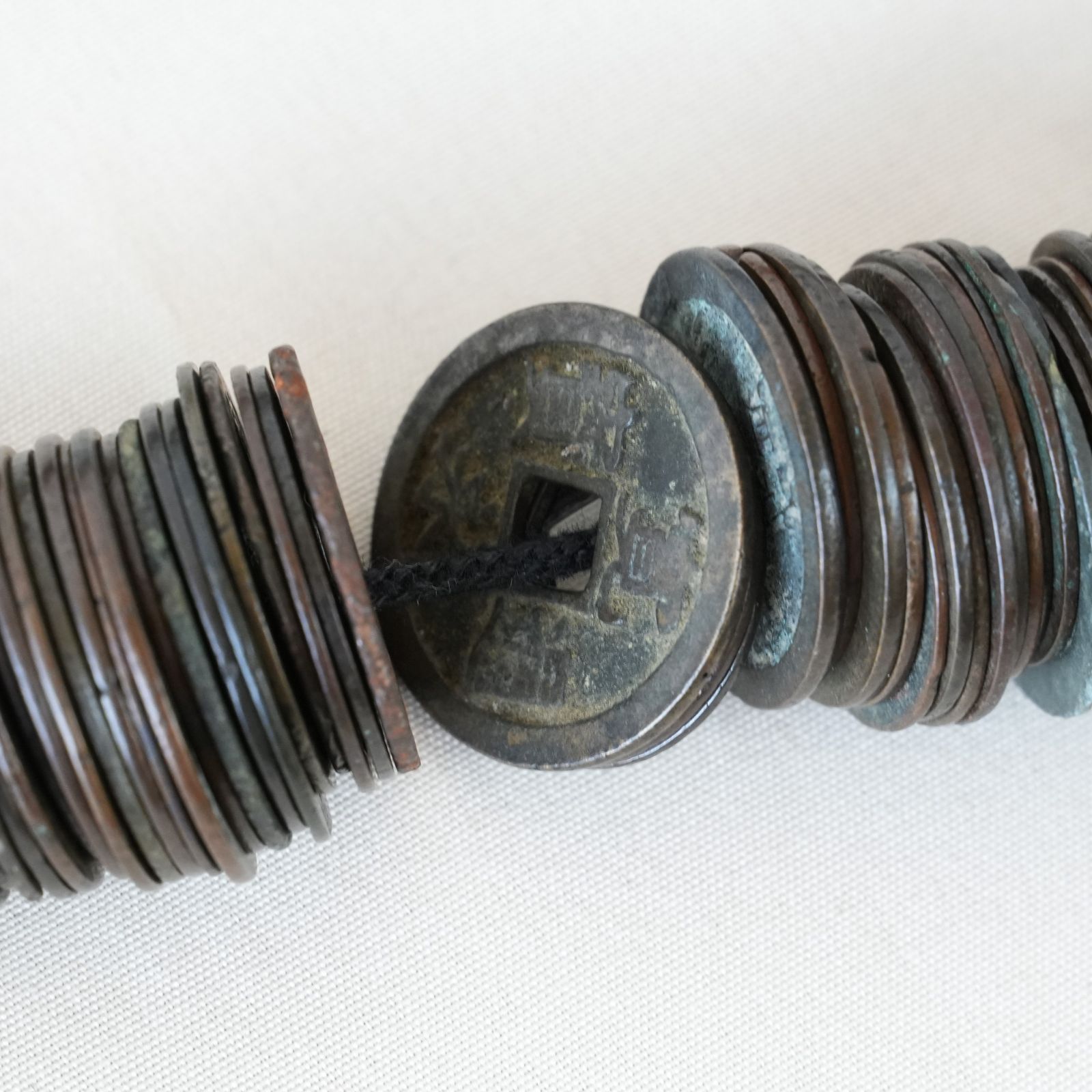 KO]寛永通寶 寛永通宝 日本古銭 1.8kg 4束 貨幣 銅貨 硬貨 穴