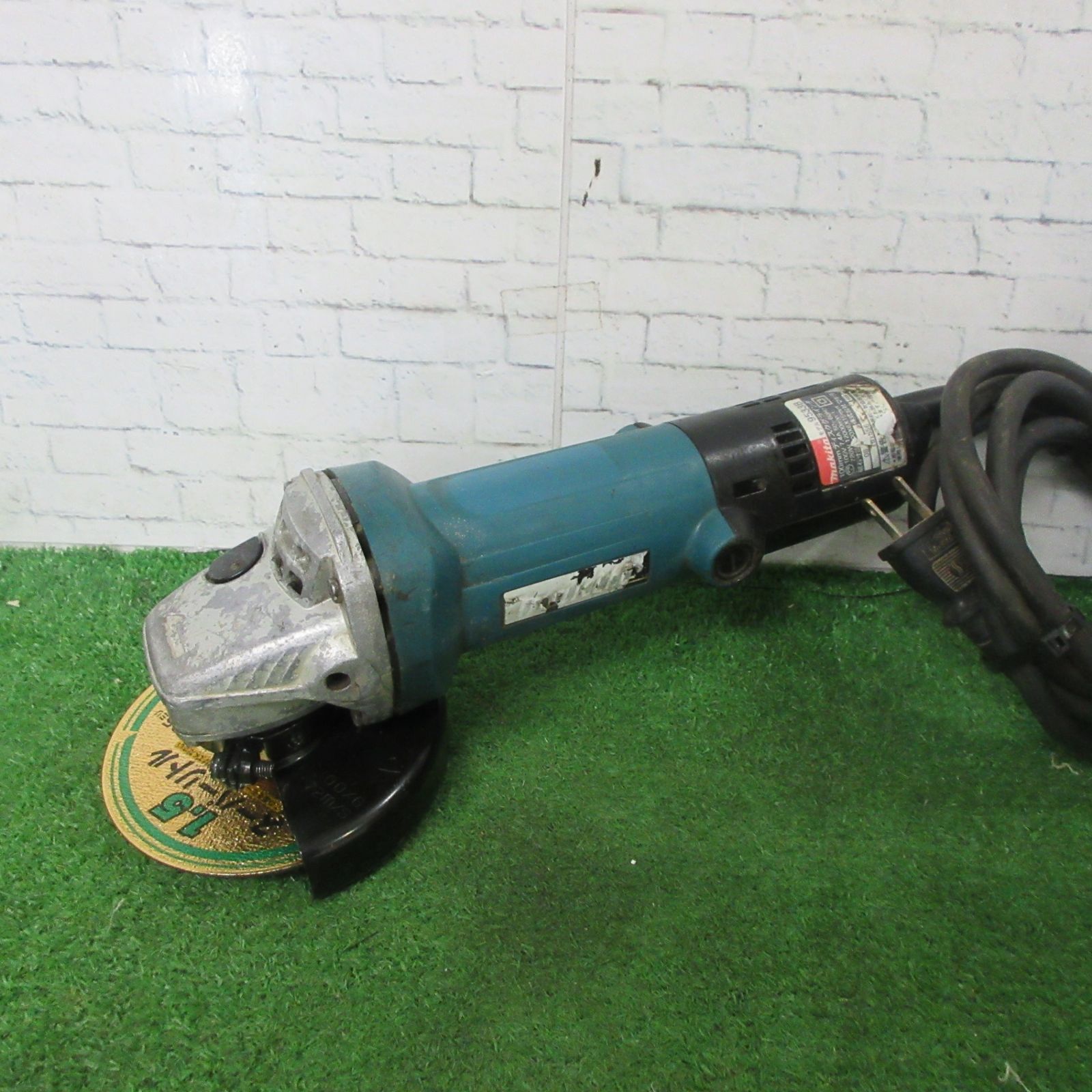 マキタ(makita) 100mmディスクグラインダ 9533B【町田店】