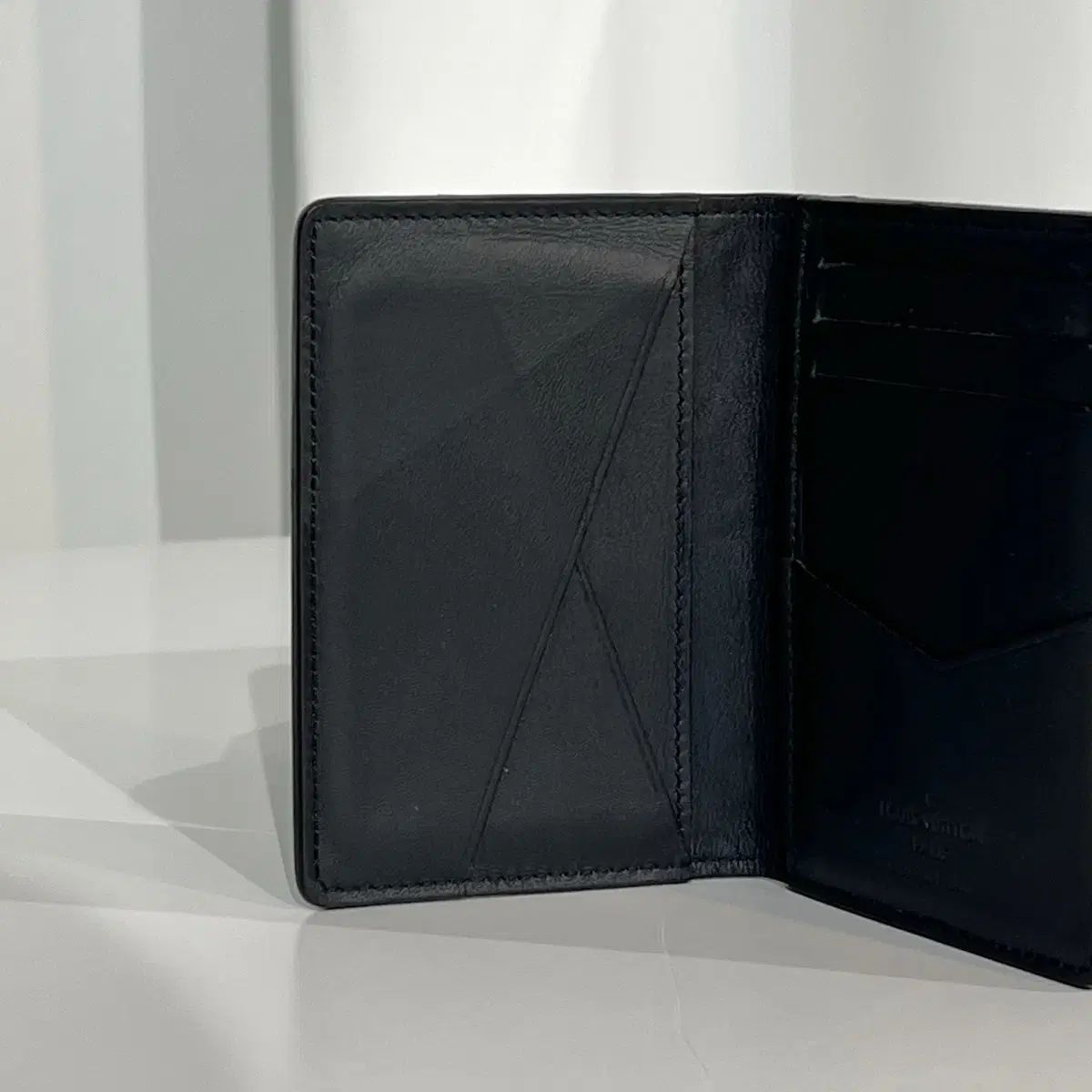 ルイヴィトン ダミエ グラフィット アトール オーガナイザー セカンドバッグ ルイヴィトン ダミエ グラフィット アトール オーガナイザー セカンド