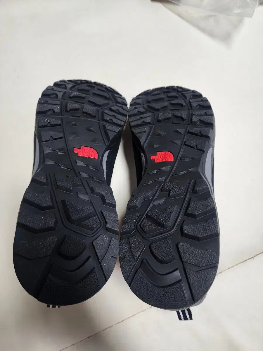 ゴアテックス 登山靴
