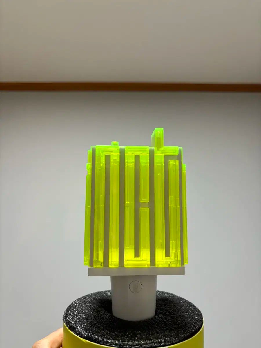 【雷市場（ポンジャン）商品韓国直送】 NCT(エヌシーティー) ペンライト (実際に使用したことがある) なし 生活必需品 あり