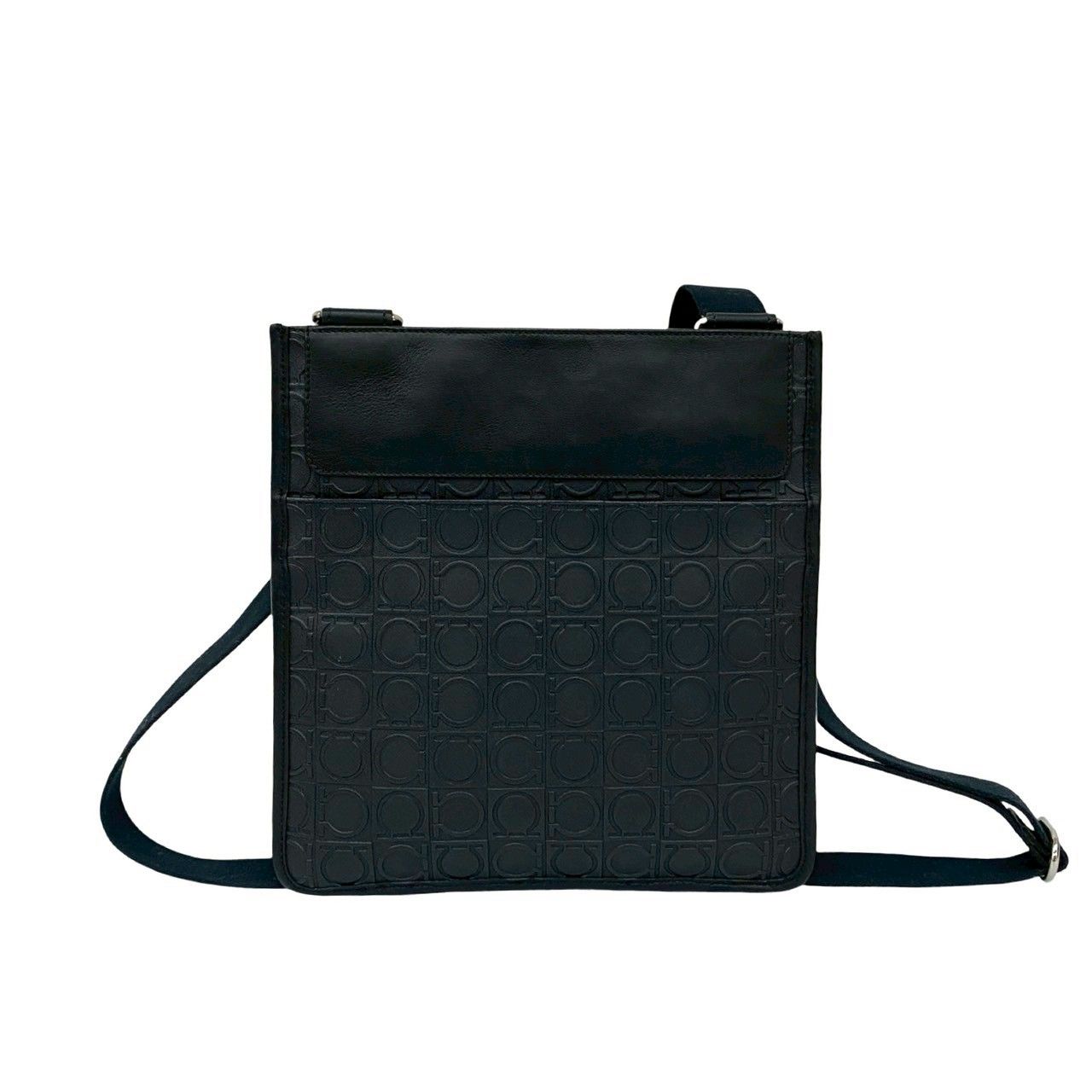 極 美品 袋付き Salvatore Ferragamo サルヴァトーレフェラガモ 極 美品 袋付き Salvatore Ferragamo サルヴァトーレフェラガモ