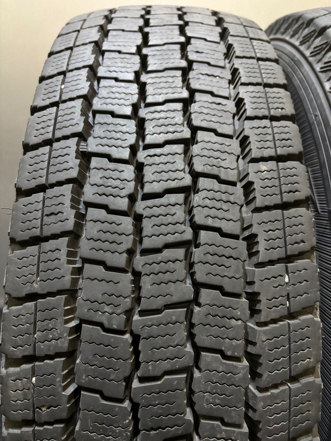 107|105L LT
