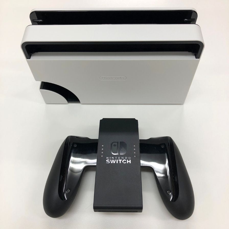 任天堂 - ニンテンドースイッチ 有機EL ホワイト 付属品完品【AFB56】【中古】 ニンテンドースイッチ 有機EL ホワイト 付属品完品【AFB56