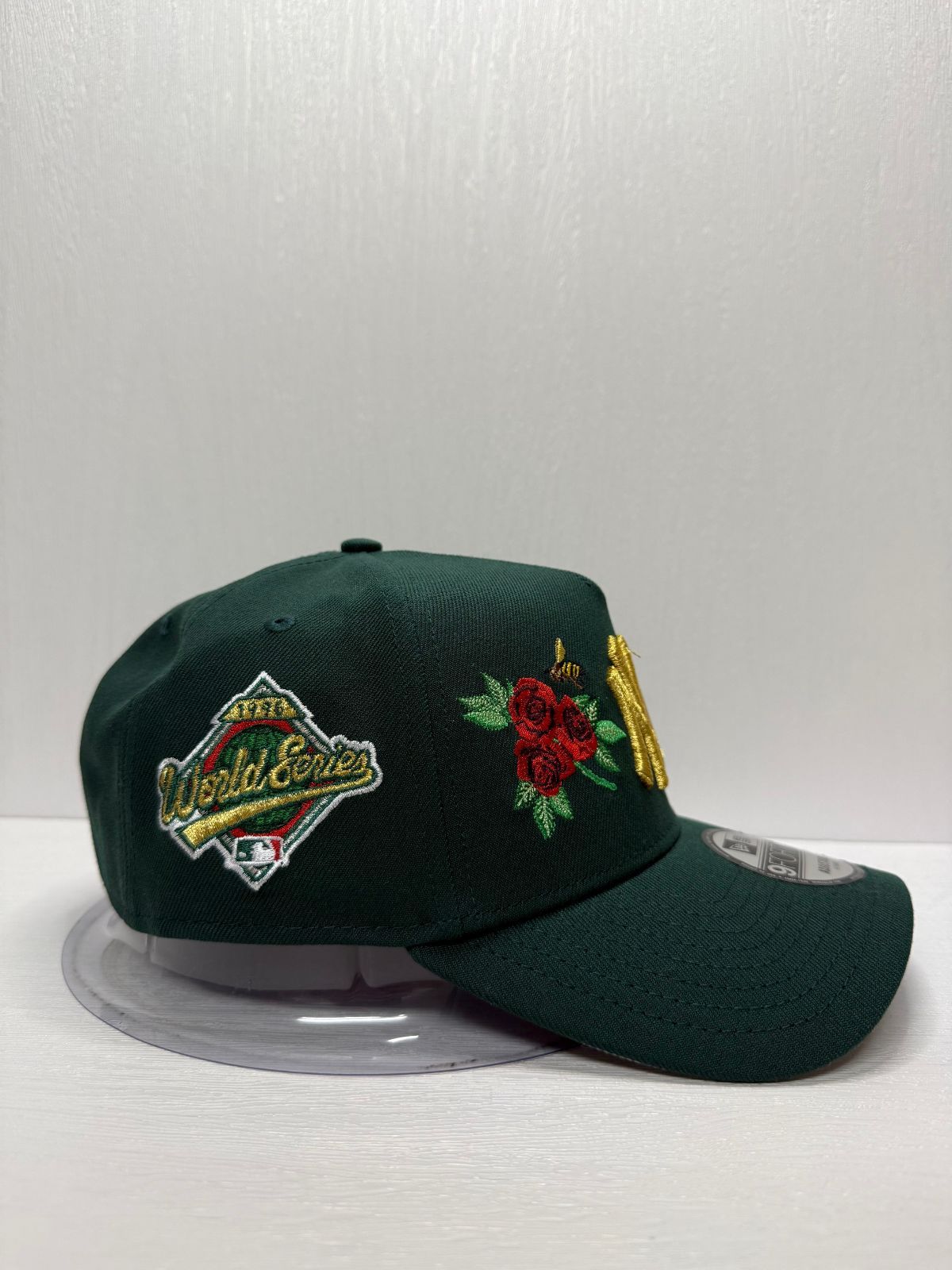 スナップバックキャップ