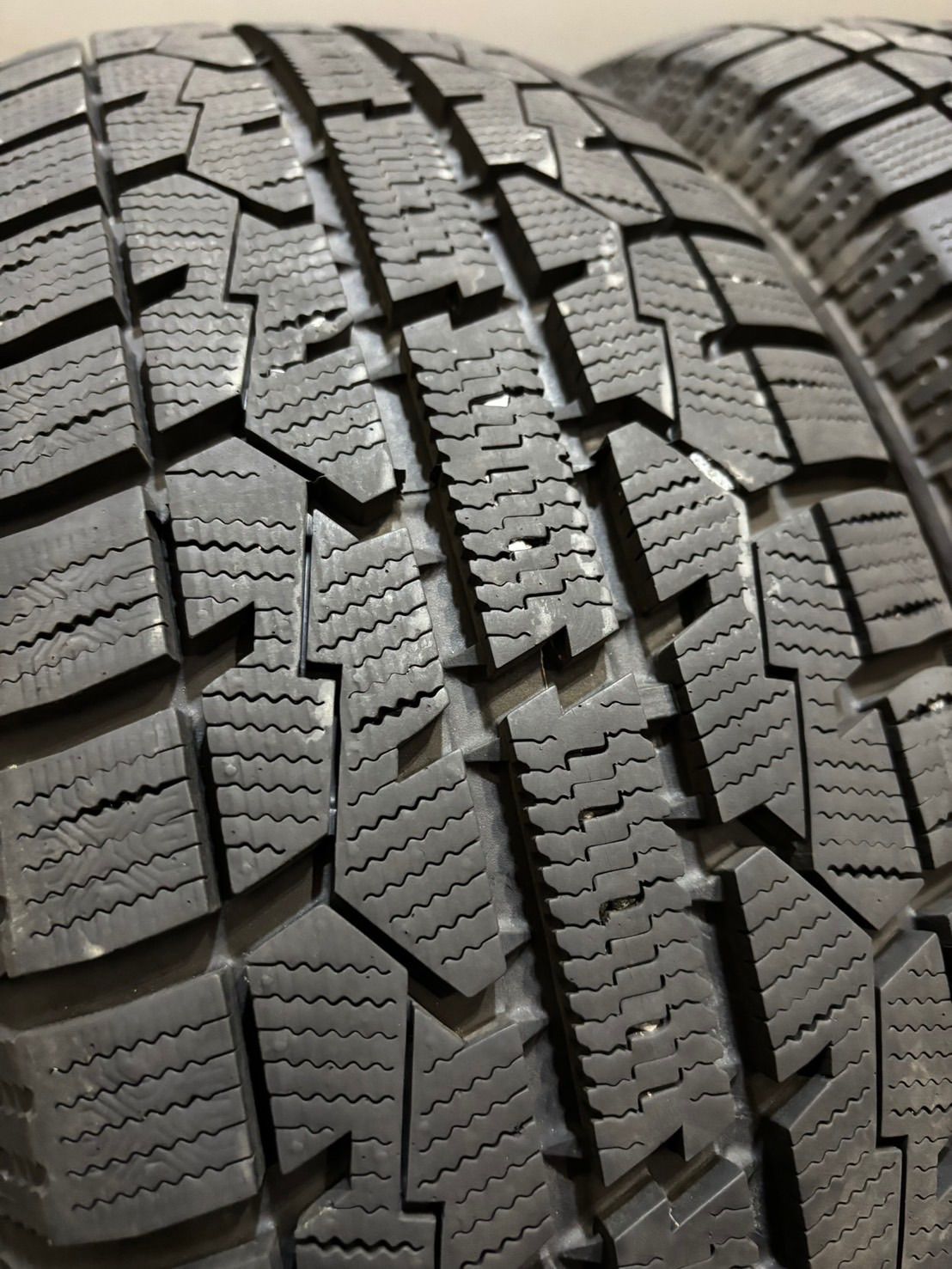 22年製 スタッドレス