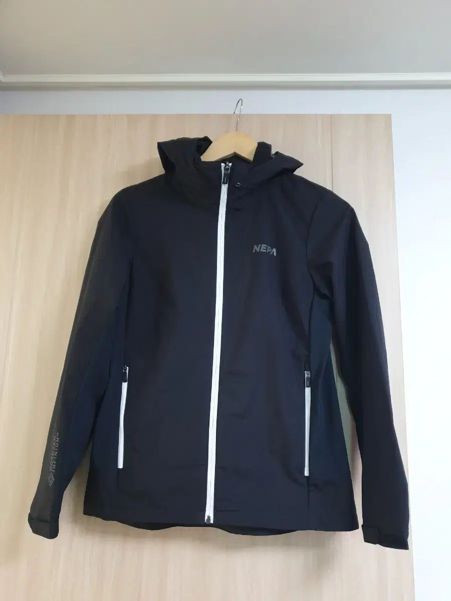 ネパ ゴアテックス ジャケット ウィンドブレーカー