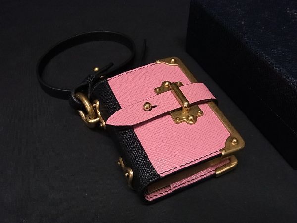 □極美品□ PRADA プラダ レザー メモ帳 ブック型 キーホルダー バッグ  