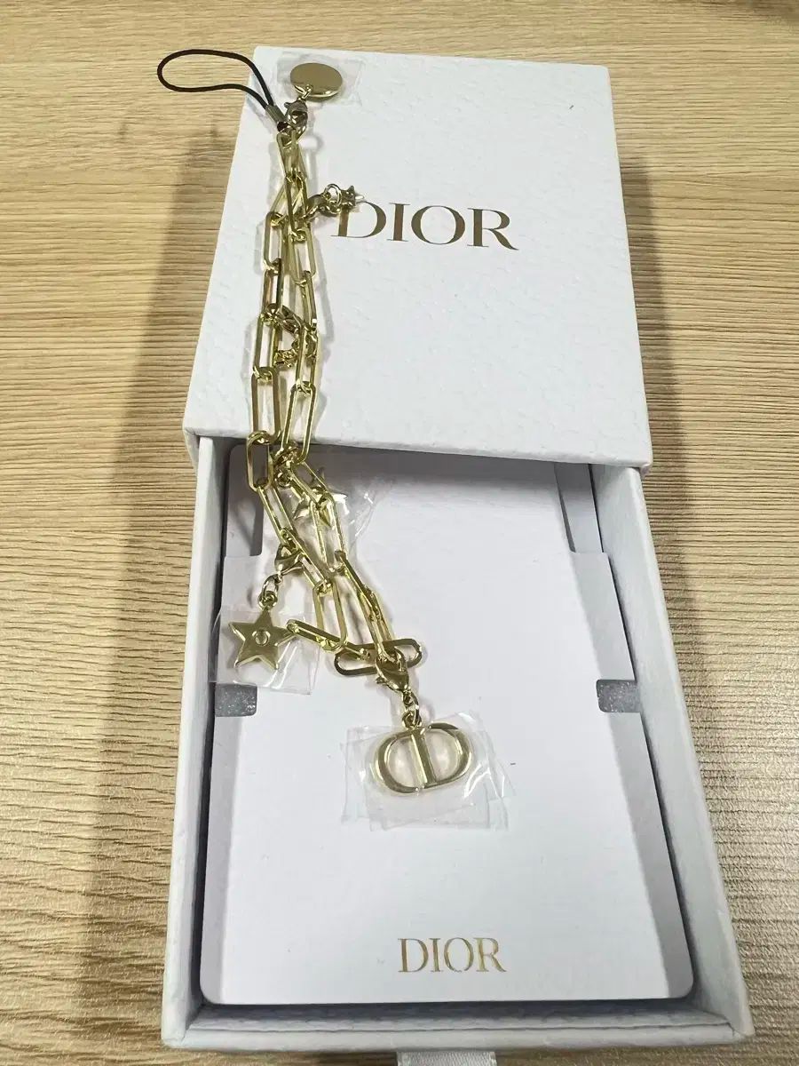 ディオール ビューティー キーホルダー