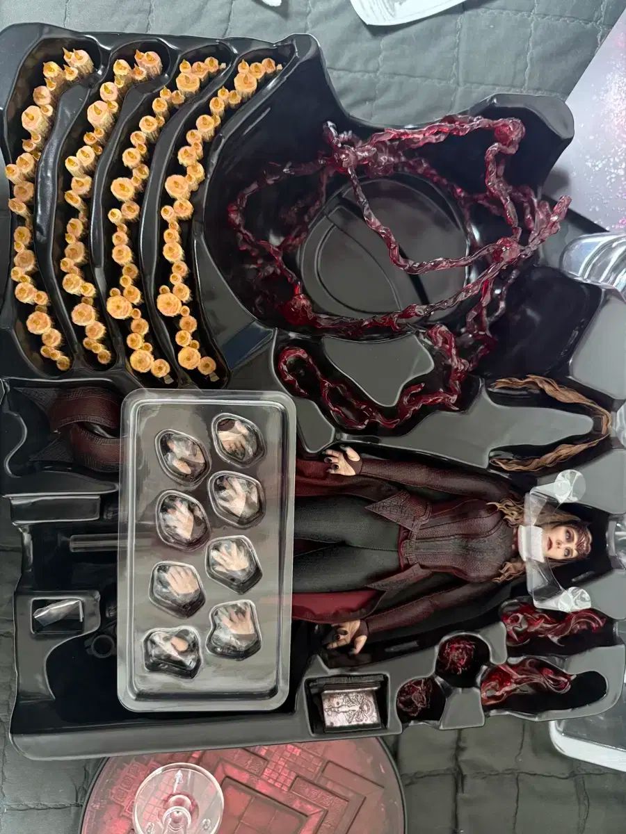 ホットトイズ マルチバース スカーレットウィッチ