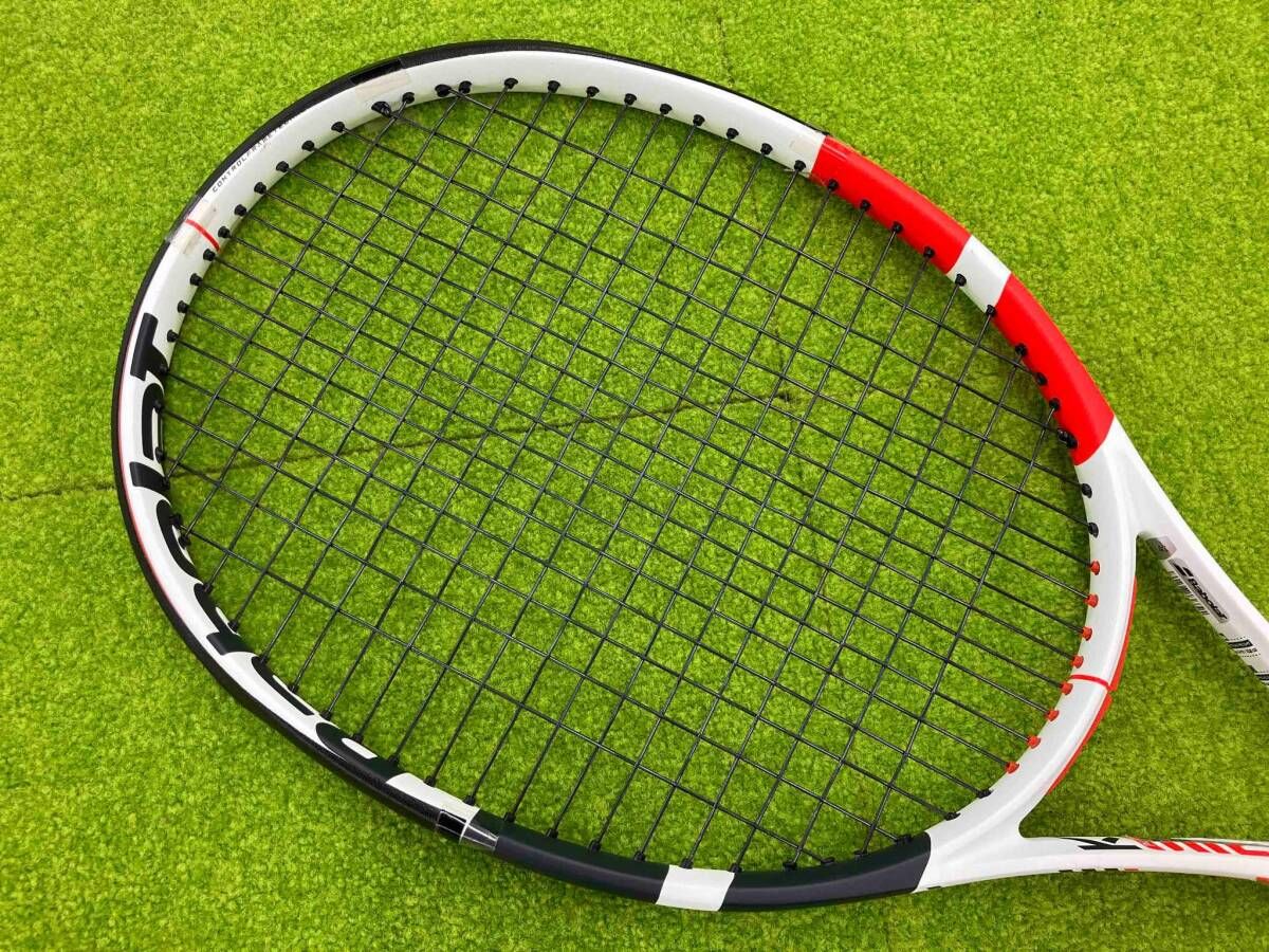 Babolat Pure Strike 16x19 テニスラケット グリップ2