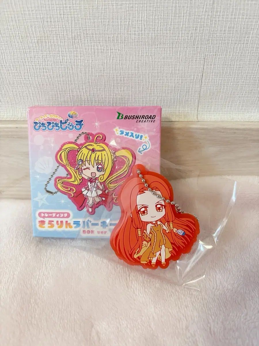 ザ・ピーチ ぴっちぴちピーチ レア ジェル 桃 柄入り ピーチ、ピッチ、ピッチ ラバーストラップ (サラ)