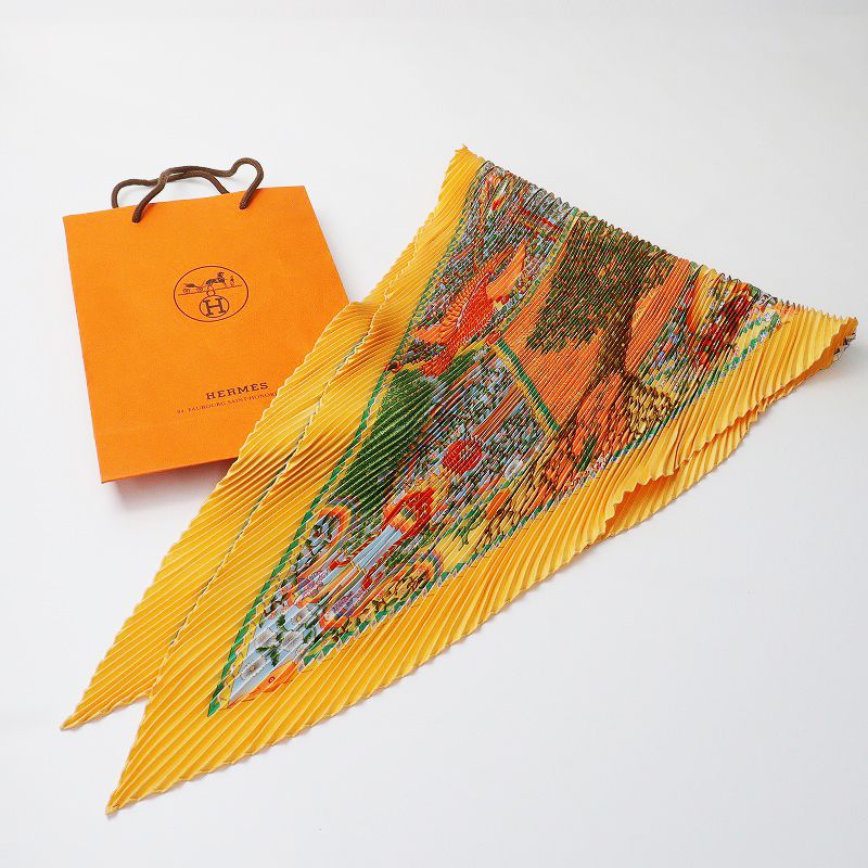 美品 エルメス HERMES カレ90 プリーツ シルクスカーフ/オレンジ